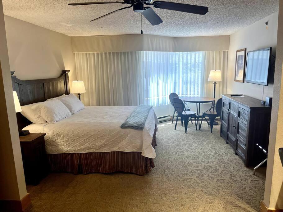 Apartamento Mt Cb Mountain Side With King Bed, Hot Tub, Pool & Kitchen! Crested Butte Exterior foto