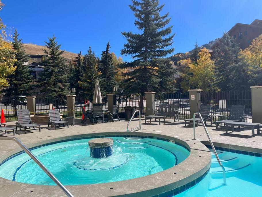 Apartamento Mt Cb Mountain Side With King Bed, Hot Tub, Pool & Kitchen! Crested Butte Exterior foto
