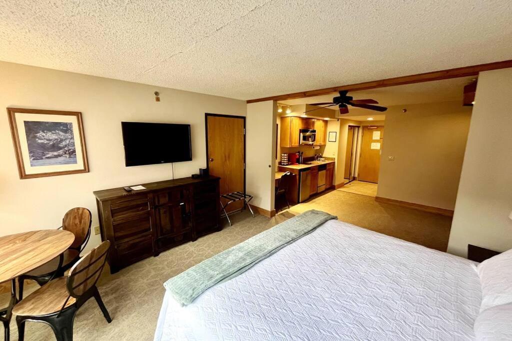 Apartamento Mt Cb Mountain Side With King Bed, Hot Tub, Pool & Kitchen! Crested Butte Exterior foto