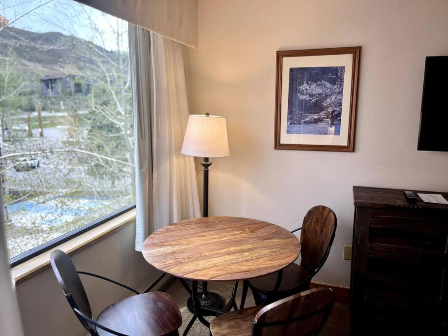 Apartamento Mt Cb Mountain Side With King Bed, Hot Tub, Pool & Kitchen! Crested Butte Exterior foto