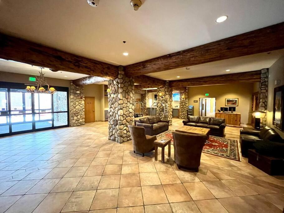 Apartamento Mt Cb Mountain Side With King Bed, Hot Tub, Pool & Kitchen! Crested Butte Exterior foto